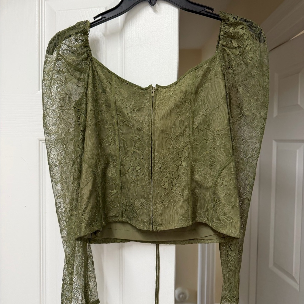 NWT Chelsea & Violet Laura Olive Green Lace Corset Tie Front Fitted Blouse 2 - Picture 9 of 10